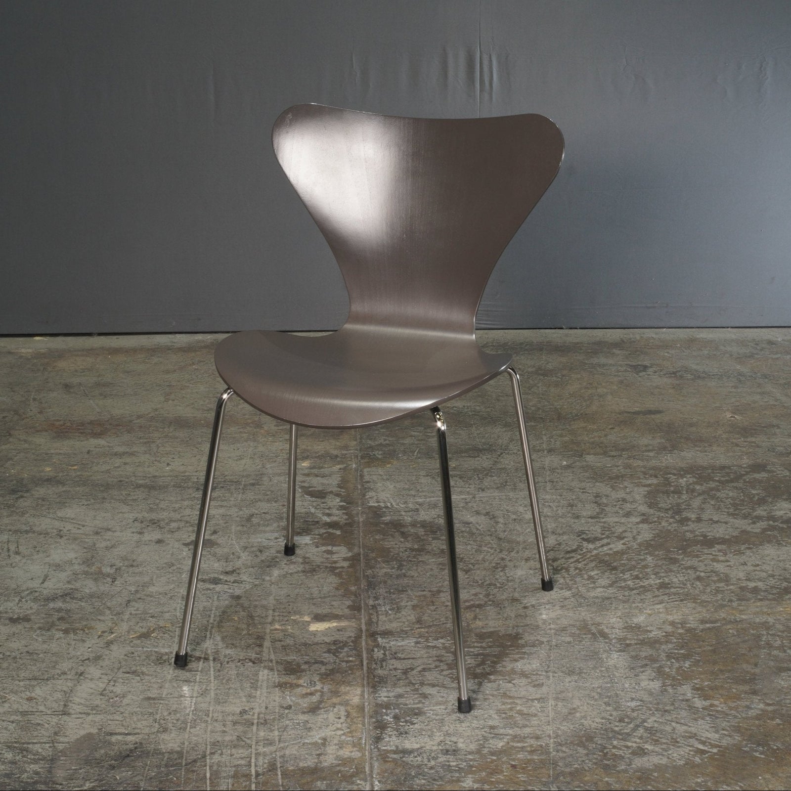 Arne Jacobsen Series 7 Chair by Fritz Hansen @ REHAUS