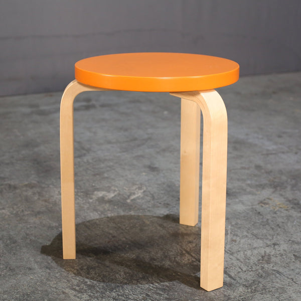 Artek 60 Stool by Alvar Aalto @ REHAUS