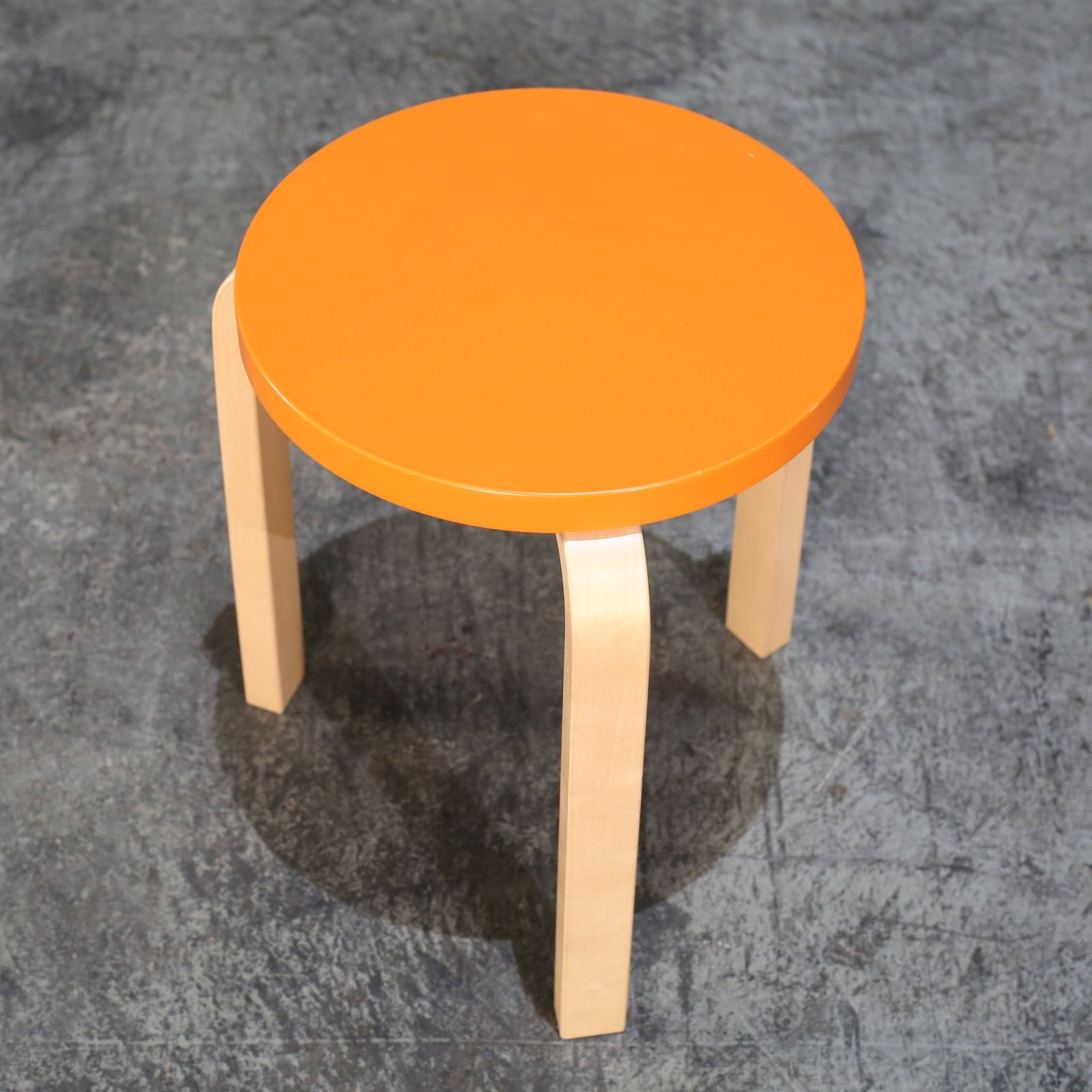 Artek 60 Stool by Alvar Aalto @ REHAUS