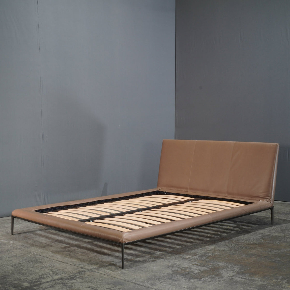 B&B Italia Atoll Queen Bed by Citterio @ REHAUS