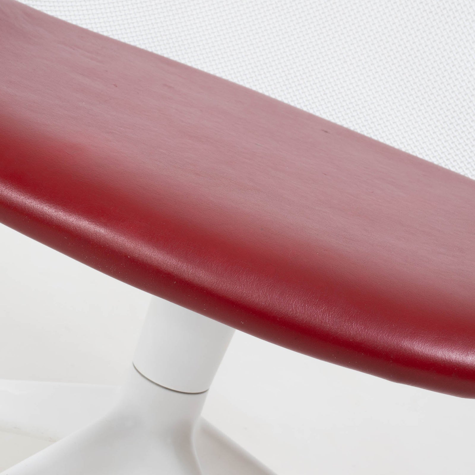 B&B Italia by Antonio Citterio, Luta White and Red Leather Swivel Dining Chairs - Set of 6 - REHAUS - Antonio Citterio