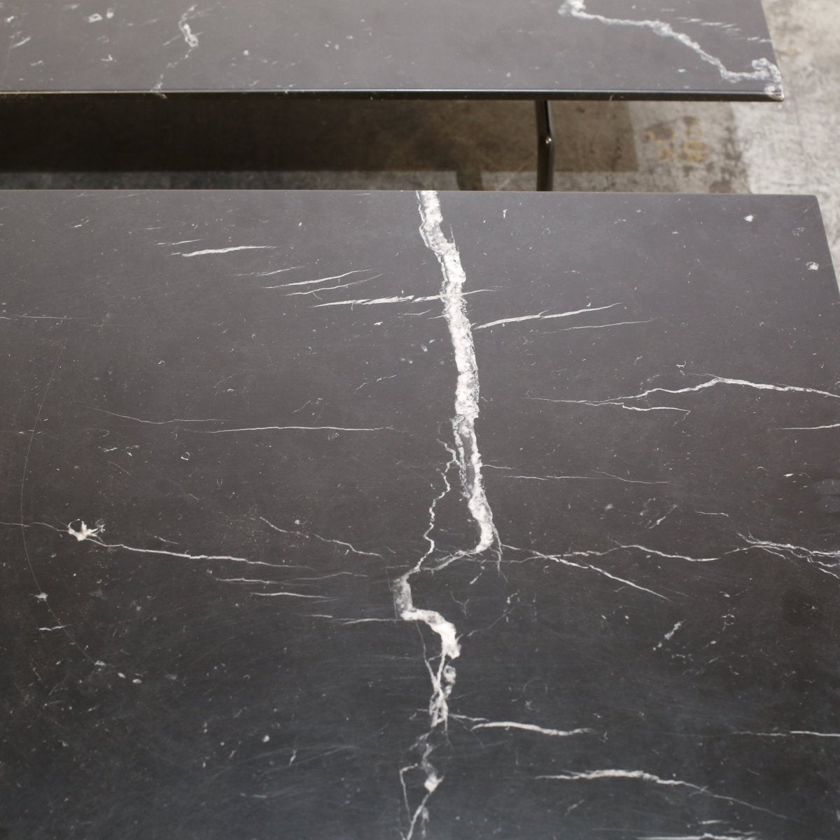 B&B Italia Diesis Low Table by Antonio Citterio & Paolo Nava @ REHAUS
