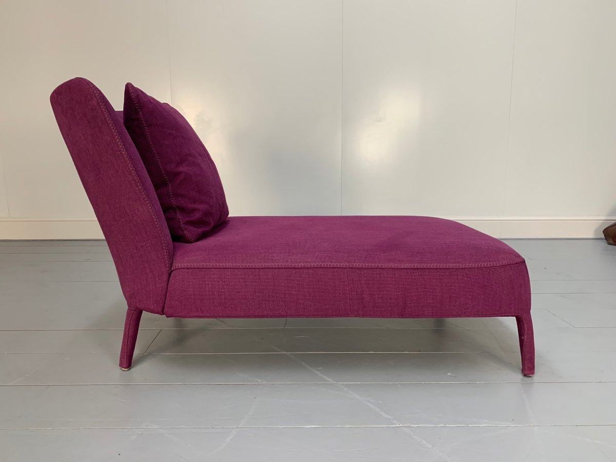 B&B Italia Febo Chaise Longue Sofa in Violet Enia Chenille @ REHAUS