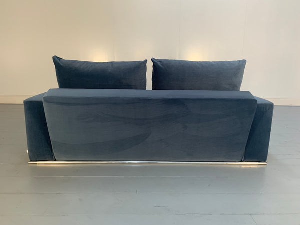 B&B Italia Marcel 2.5 - Seat Sofa - In Blue Velvet @ REHAUS
