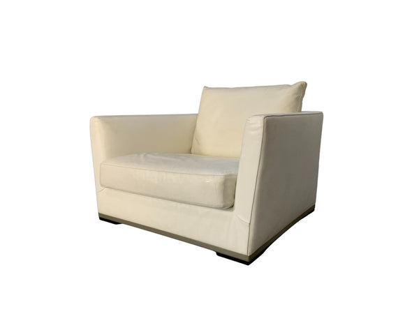 B&B Italia Maxalto Apta Armchair - In White Gamma Leather @ REHAUS