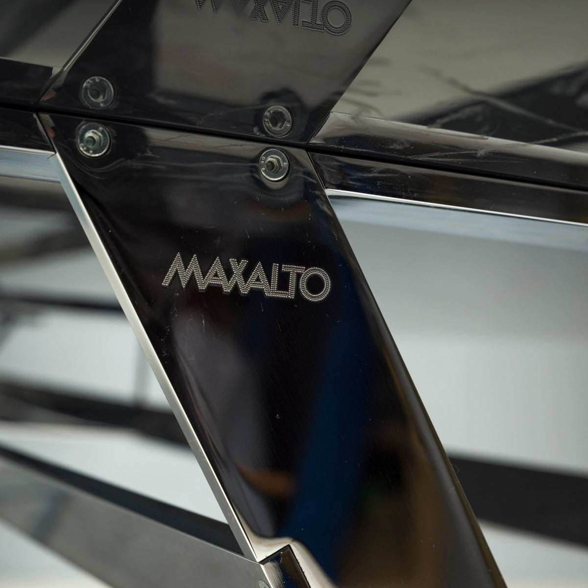 B&B Italia Maxalto by Antonio Citterio Pathos Elliptic Anthracite Dining Table - REHAUS - Antonio Citterio