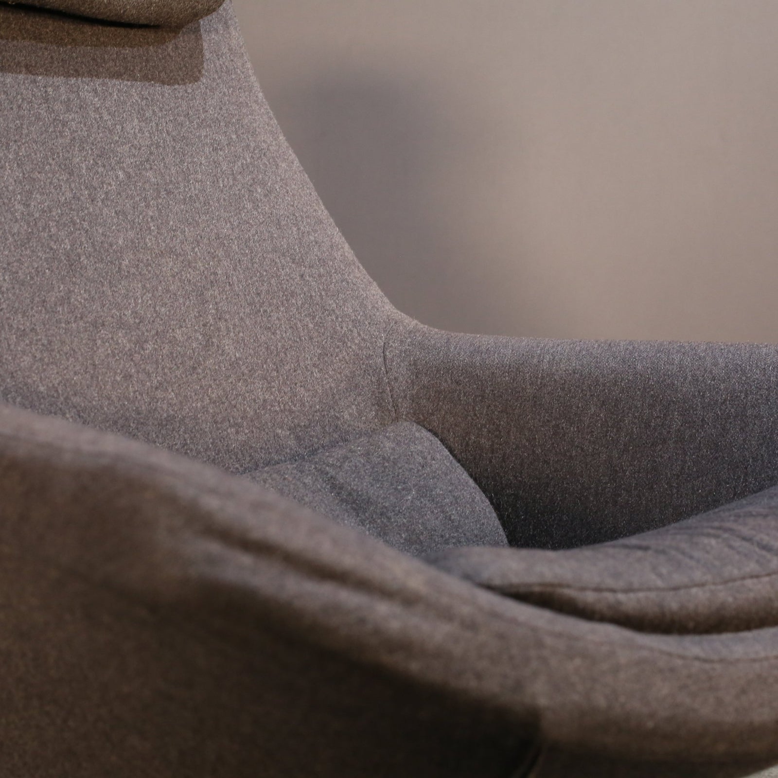 B&B Italia Metropolitan High Back Lounge Chair @ REHAUS