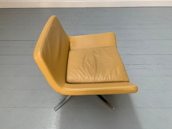 B&B Italia Metropolitan ME84 Armchair - In Tan Gamma Leather @ REHAUS