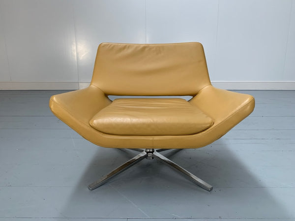B&B Italia Metropolitan ME84 Armchairs - In Tan Gamma Leather, Set of 4 @ REHAUS