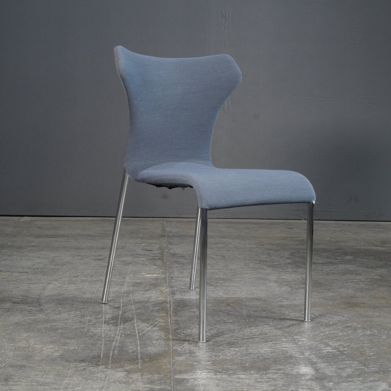 B&B Italia Papilio Gray Dining Chair by Naoto Fukasawa @ REHAUS