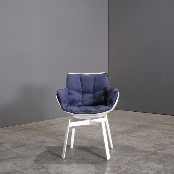 B&B Italia White Swivel Husk Chair by Patricia Urquiola @ REHAUS