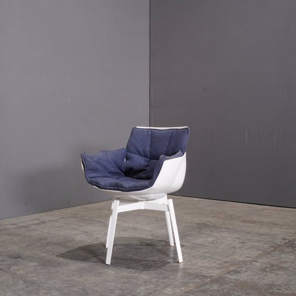 B&B Italia White Swivel Husk Chair by Patricia Urquiola @ REHAUS