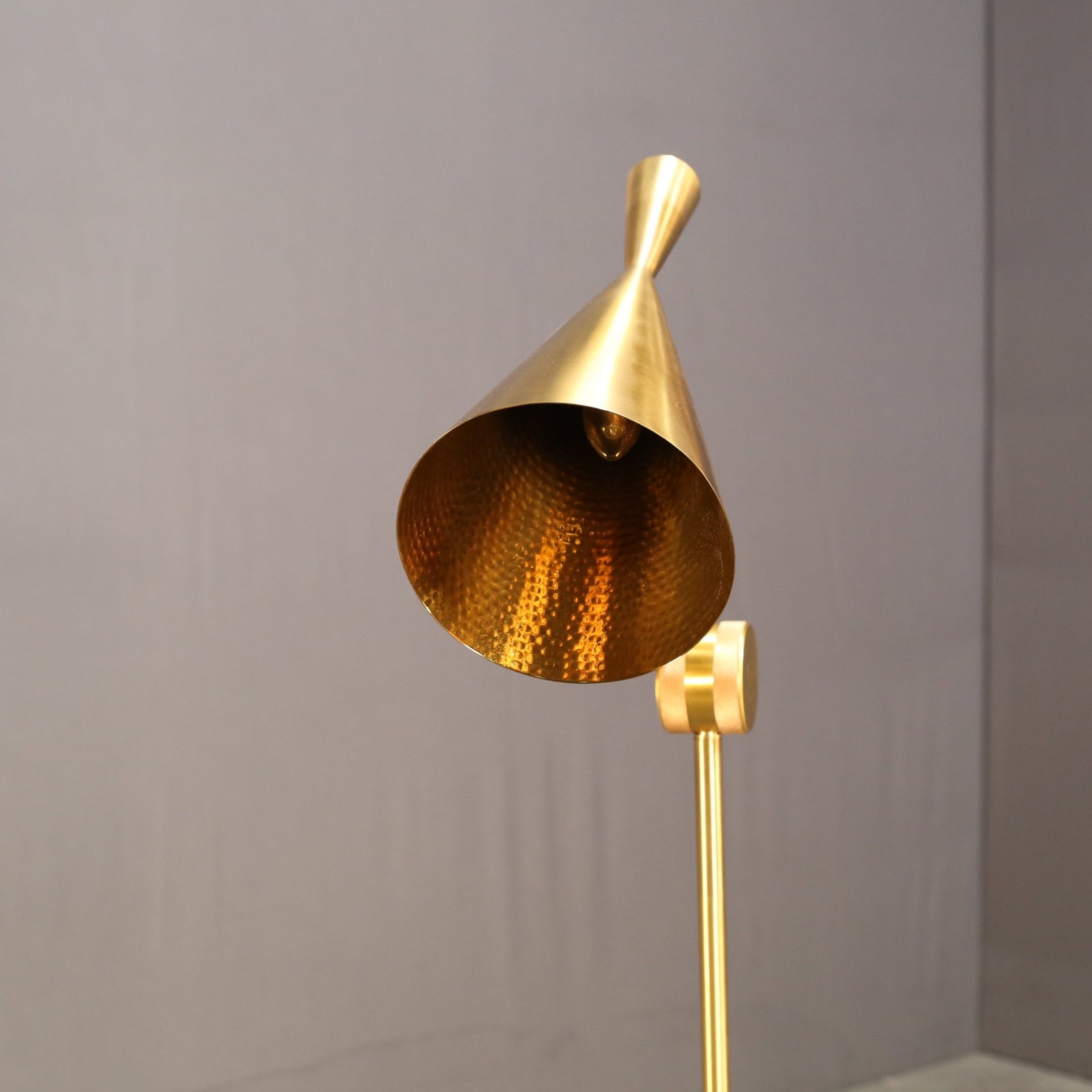Beat Floor Lamp by Tom Dixon @ REHAUS