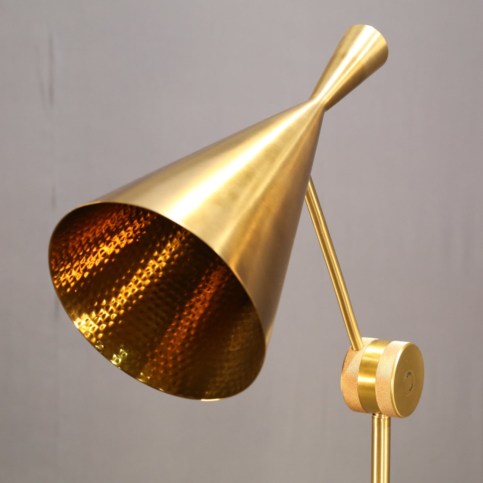 Beat Floor Lamp by Tom Dixon @ REHAUS