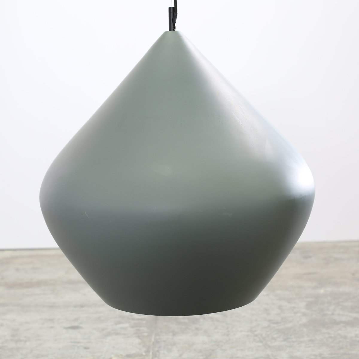 Beat Stout Pendant Light by Tom Dixon @ REHAUS