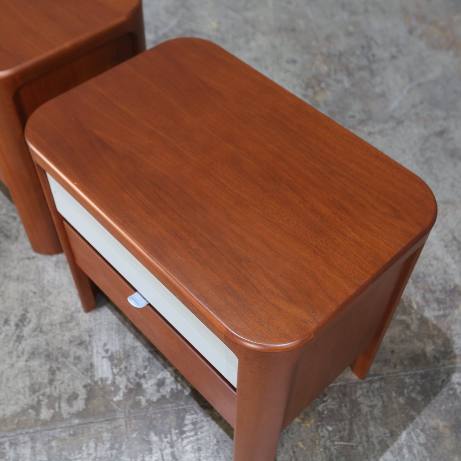 Bedside Table by Giorgetti @ REHAUS