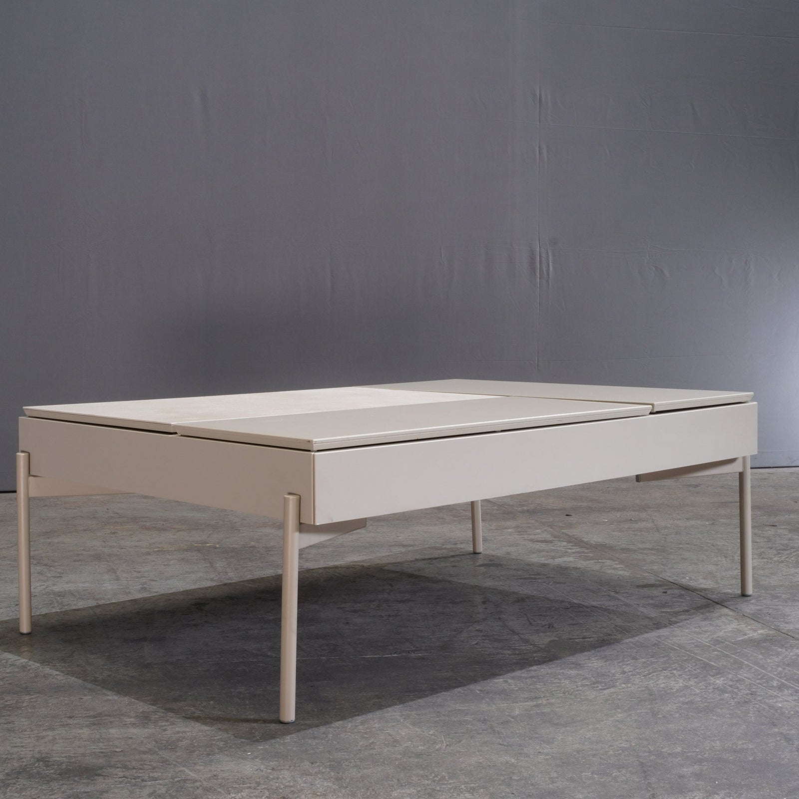 BoConcept Chiva Functional Coffee Table by Morten Georgsen - REHAUS - BoConcept