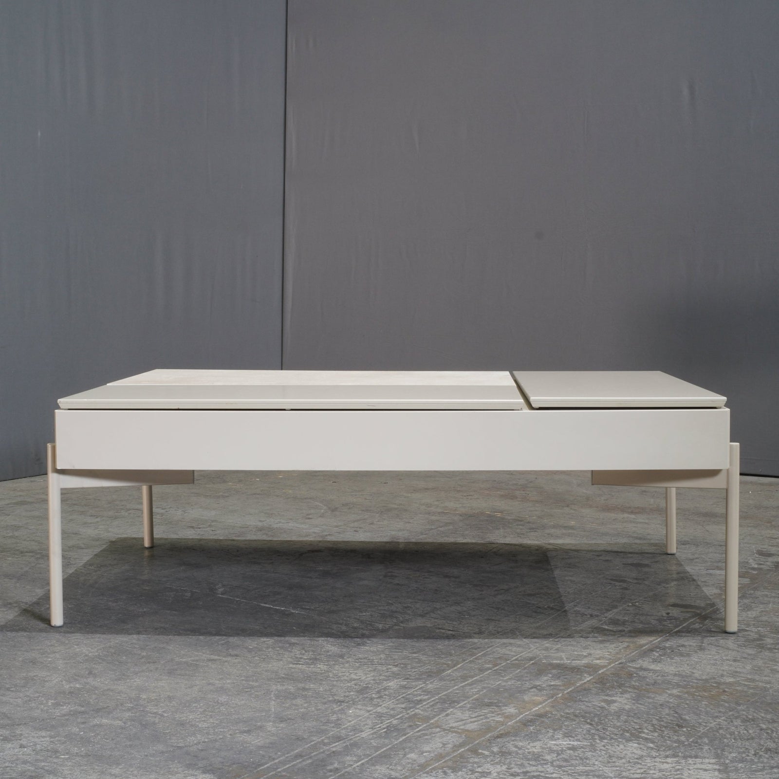BoConcept Chiva Functional Coffee Table by Morten Georgsen - REHAUS - BoConcept