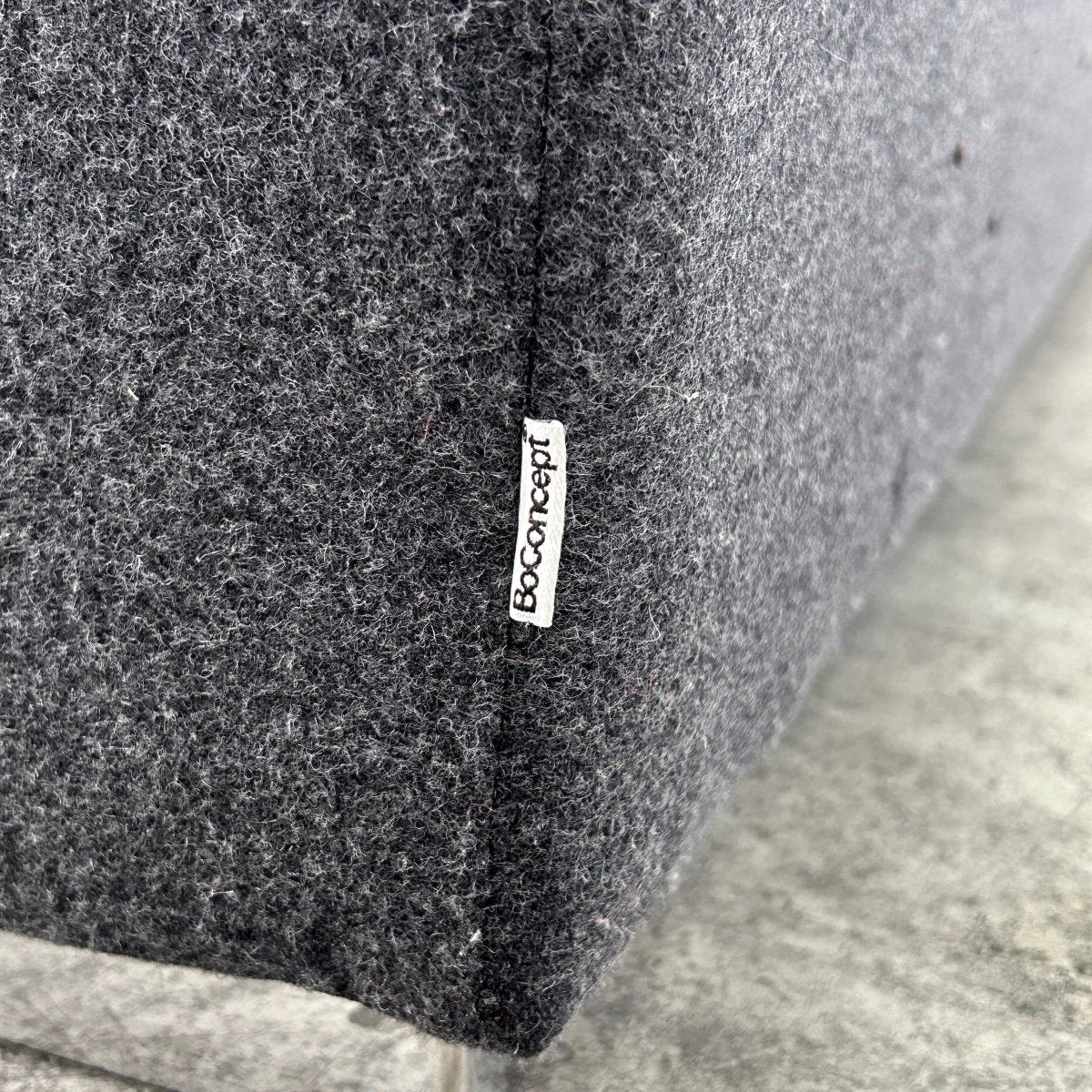 BoConcept Grey Corner Sofa @ REHAUS