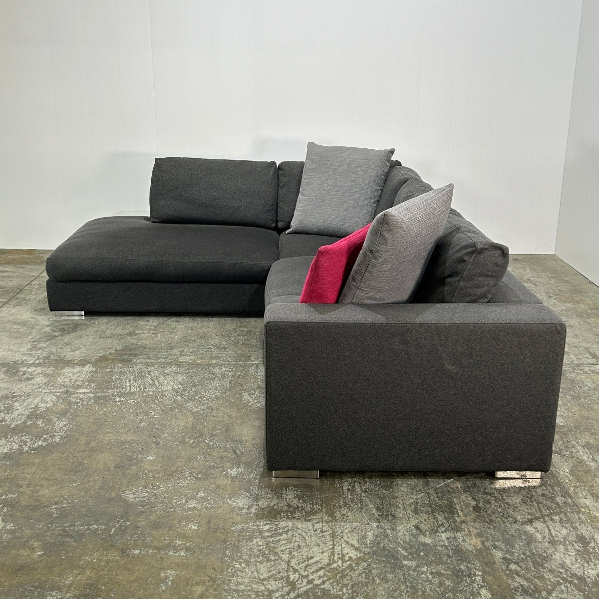 BoConcept Grey Corner Sofa @ REHAUS