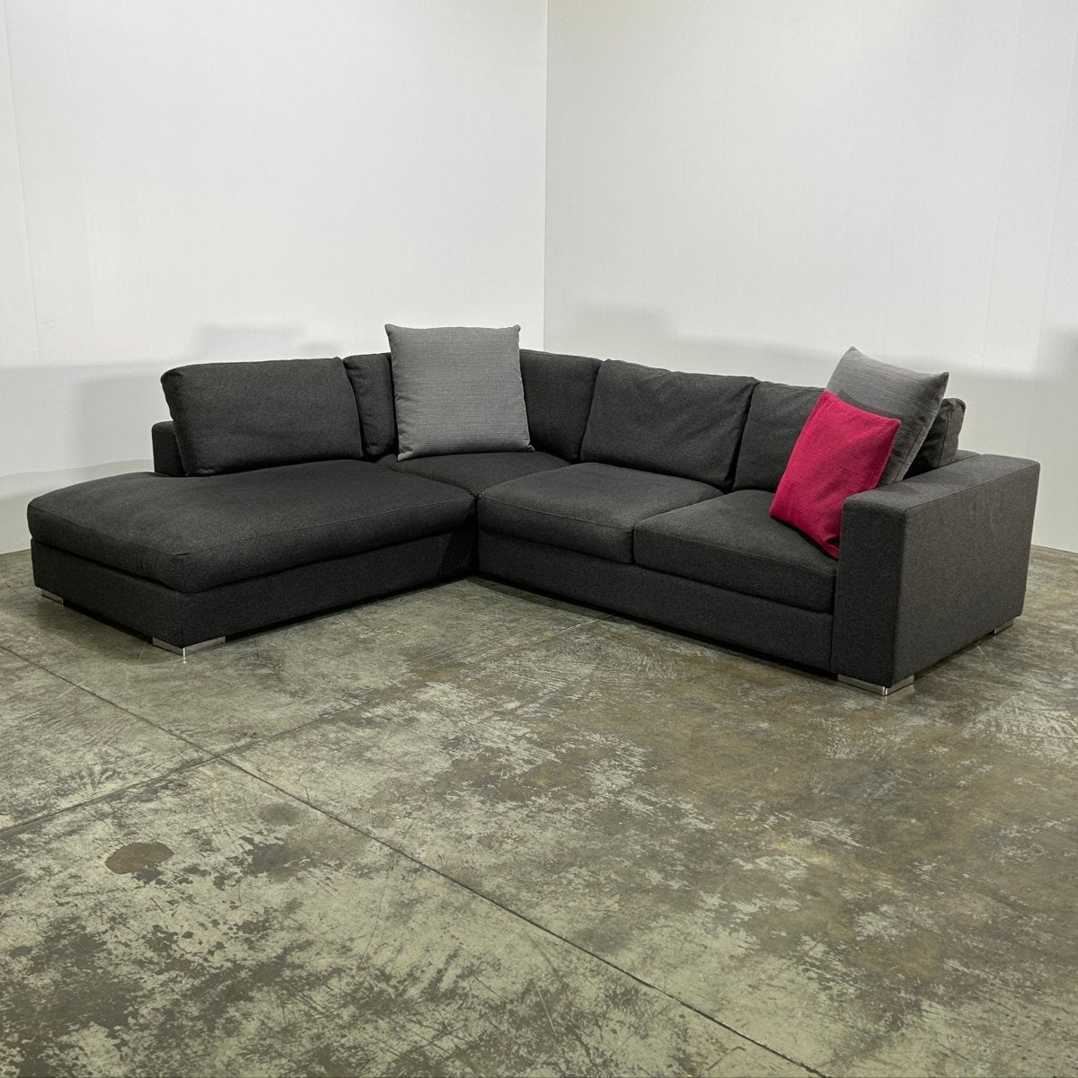 BoConcept Grey Corner Sofa @ REHAUS