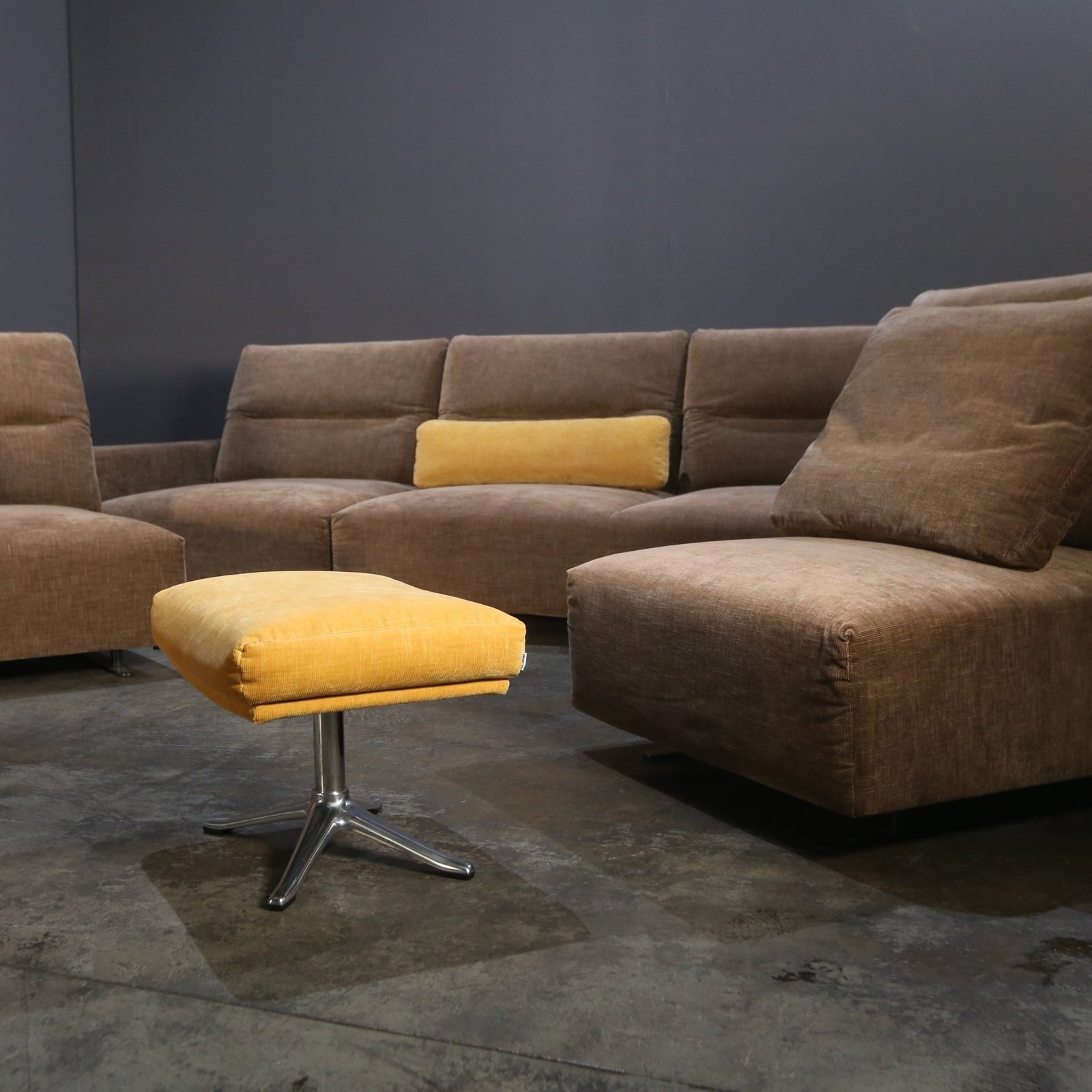 BoConcept Large Modular Sofa with Adjustable Back and Storage Sections @ REHAUS