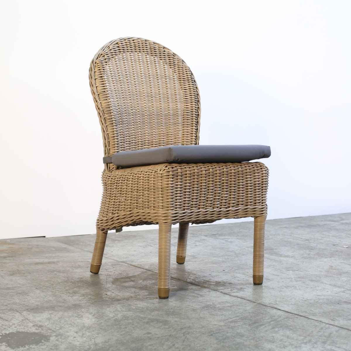 Bridgman Rattan Kensington Outdoor Dining Table & Dining Chair Set @ REHAUS