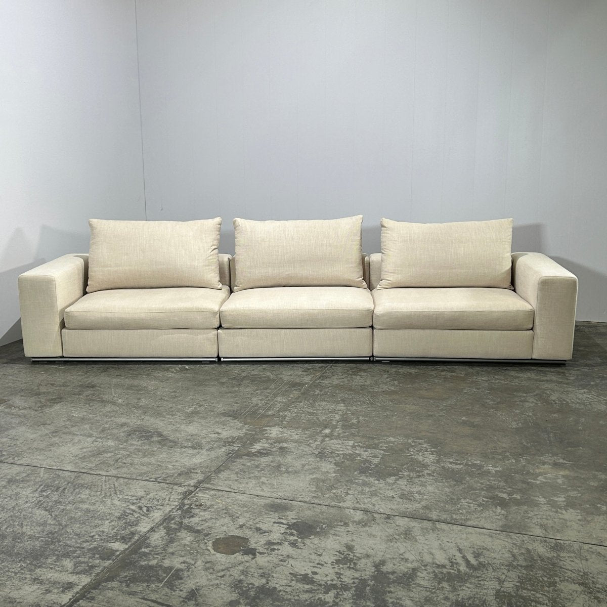 Camerich Three Seater Freetown Sofa @ REHAUS