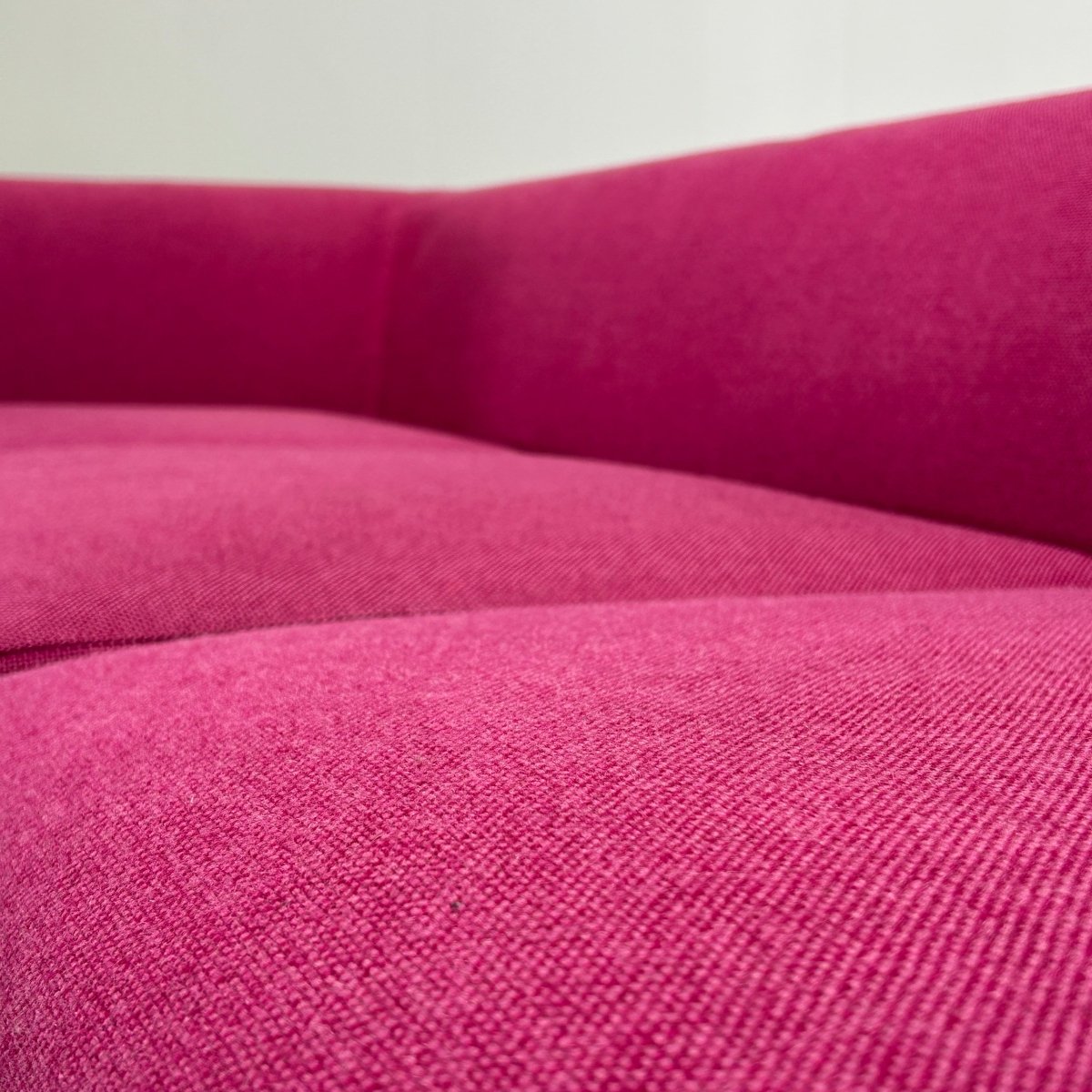 Cappellini Elan Sofa by Jasper Morrison @ REHAUS