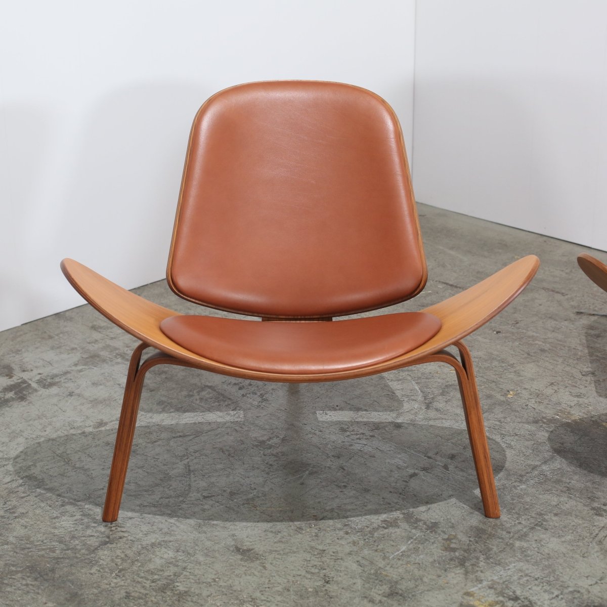 Carl Hansen CH07 Shell Chairs, Set of Two @ REHAUS