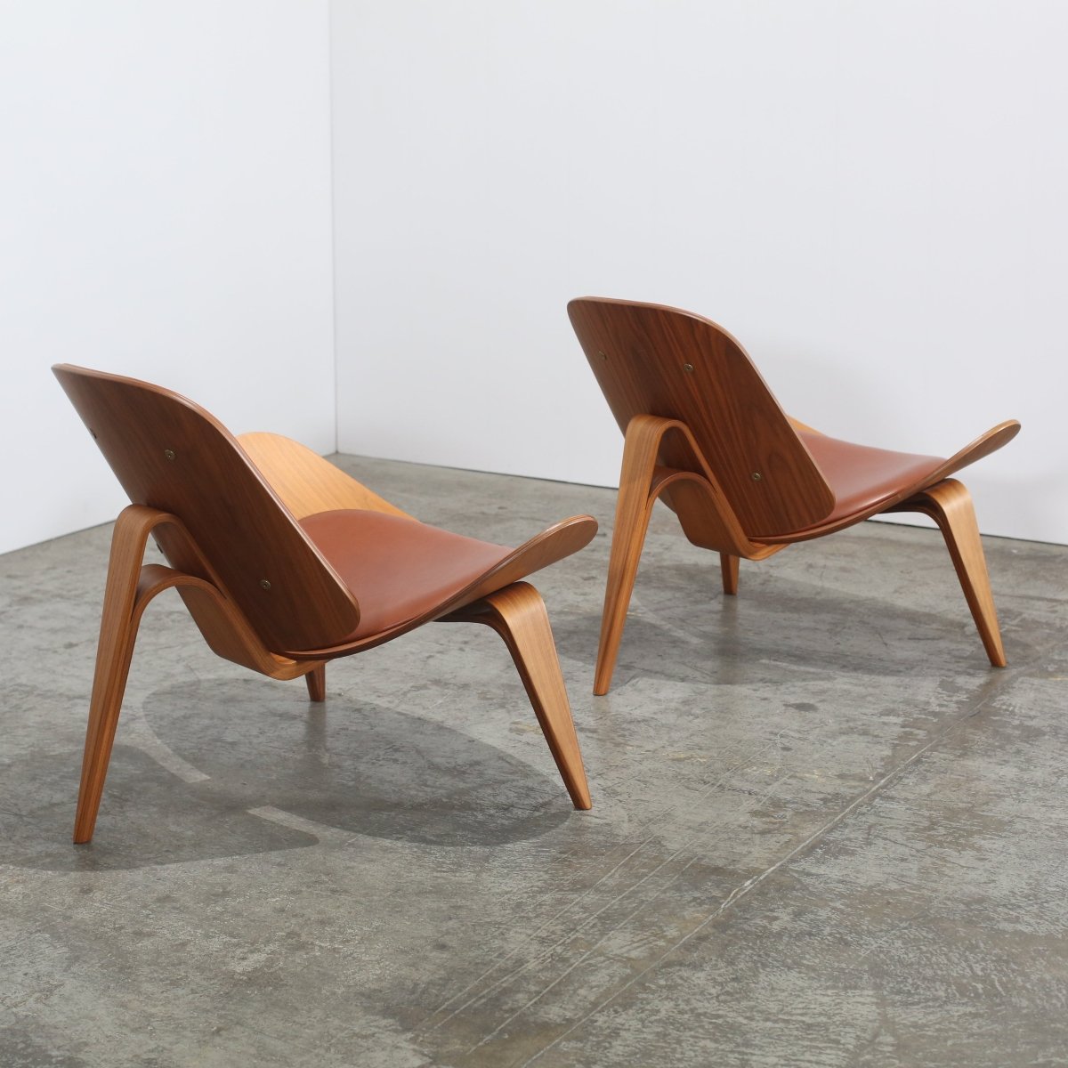 Carl Hansen CH07 Shell Chairs, Set of Two @ REHAUS