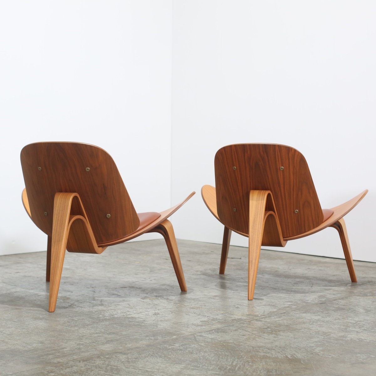 Carl Hansen CH07 Shell Chairs, Set of Two @ REHAUS