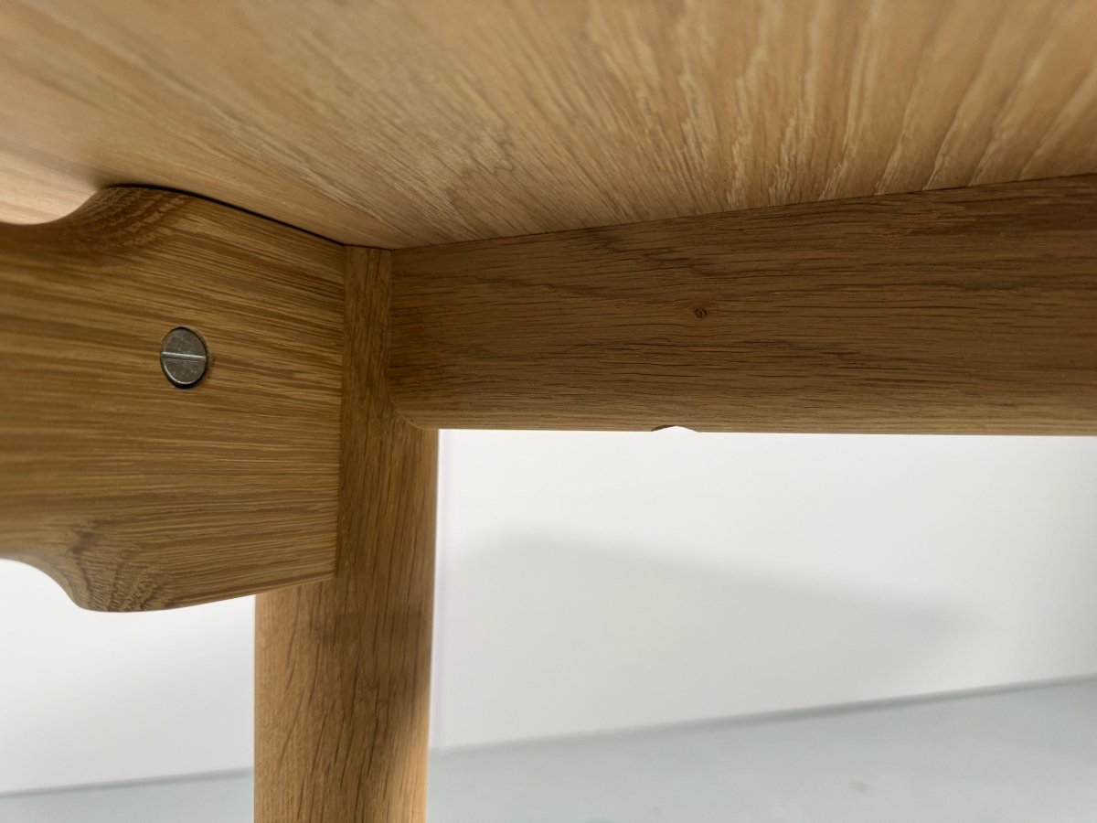 Carl Hansen & Son CH327 Dining Table by Hans Wegner @ REHAUS