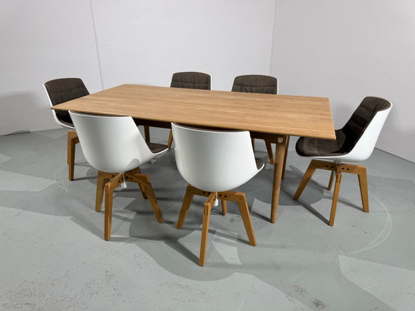 Carl Hansen & Son CH327 Dining Table by Hans Wegner @ REHAUS