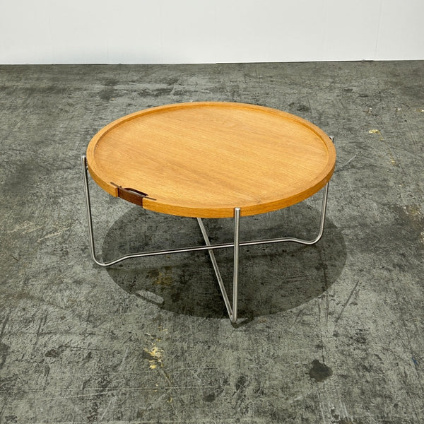 Carl Hansen & Son CH417 Tray Table by Hans J. Wegner @ REHAUS
