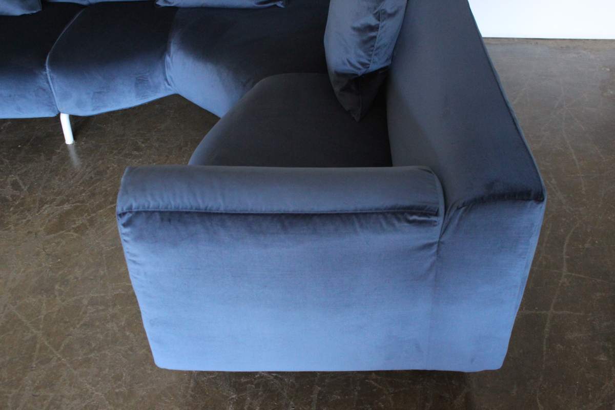 Cassina 250 MET L - Shape Sectional Sofa in Navy Blue Velvet @ REHAUS