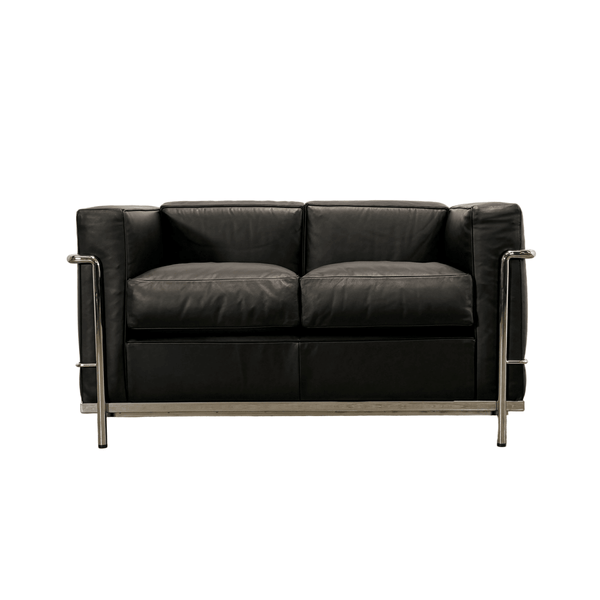 Cassina Fauteuil Grand Confort Petit Modele 2 by LeCorbusier, Pierre Jeanneret and Charlotte Perriand