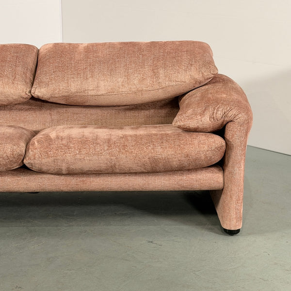 Cassina Maralunga Two Seater Sofa by Vico Magistretti @ REHAUS
