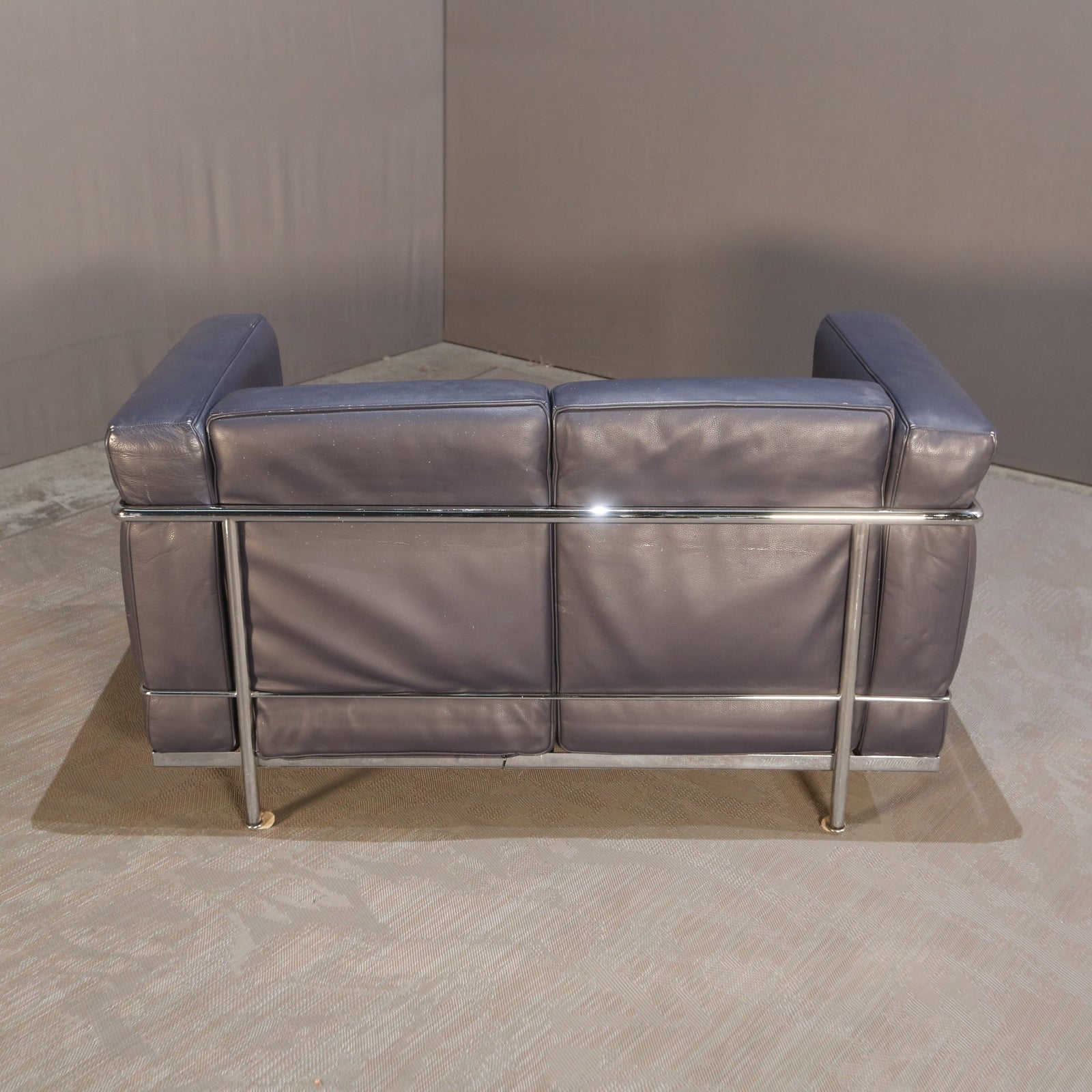 Cassina Two Seater Fauteuil Grand Confort Sofa by Le Corbusier @ REHAUS