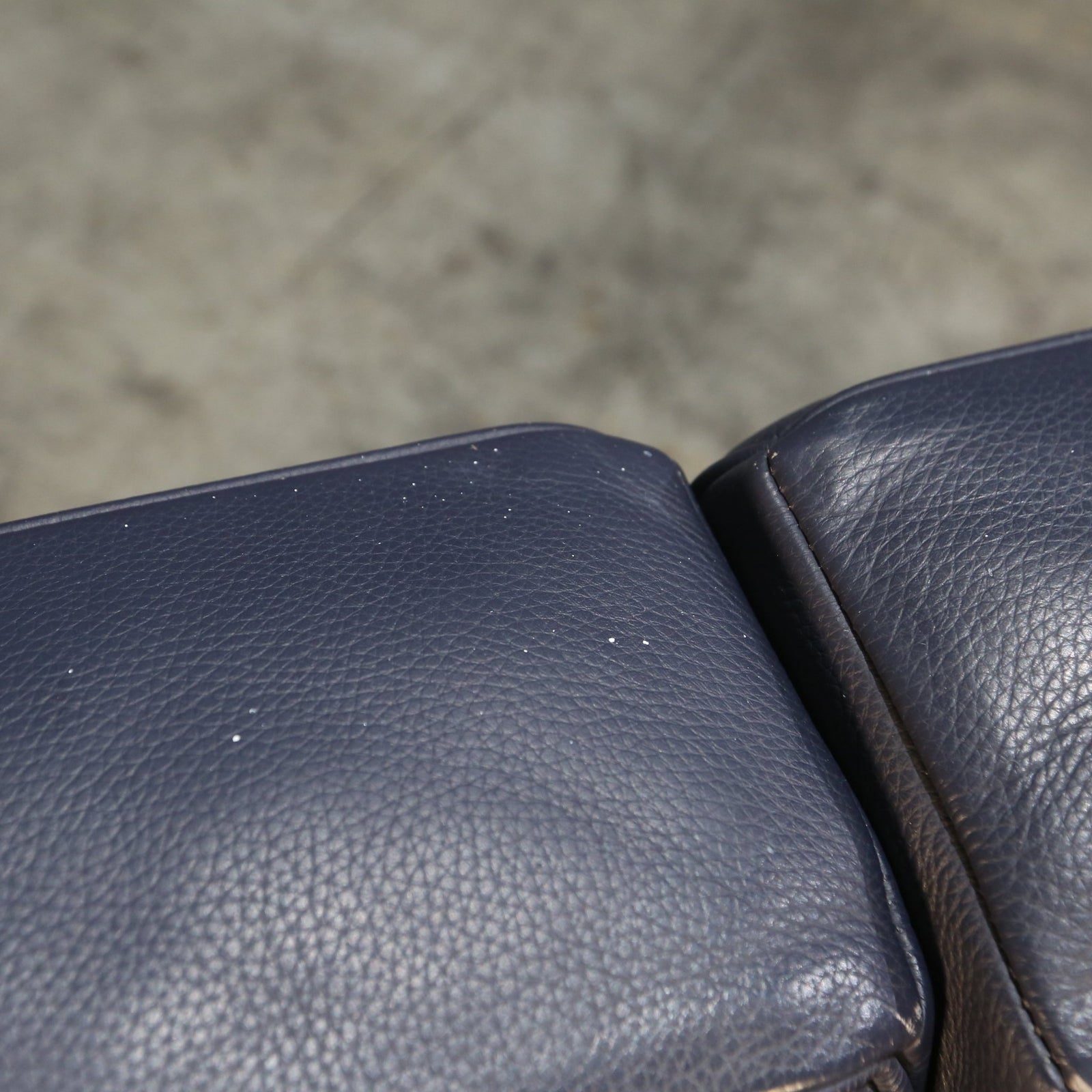 Cassina Two Seater Fauteuil Grand Confort Sofa by Le Corbusier @ REHAUS
