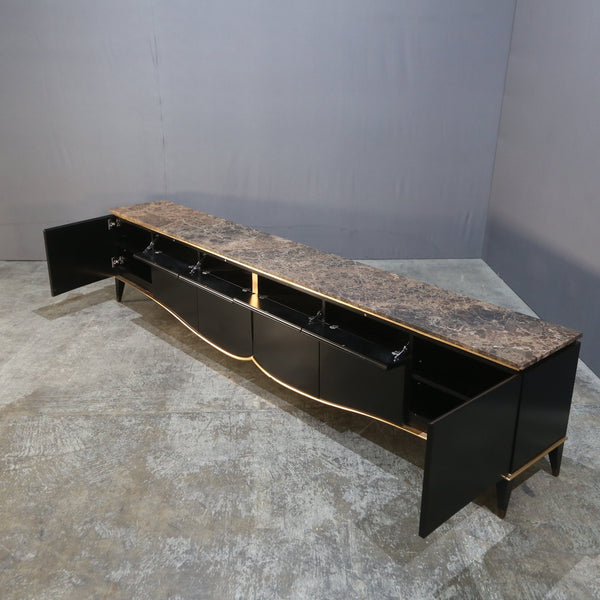 Christopher Guy Harper Cabinet @ REHAUS