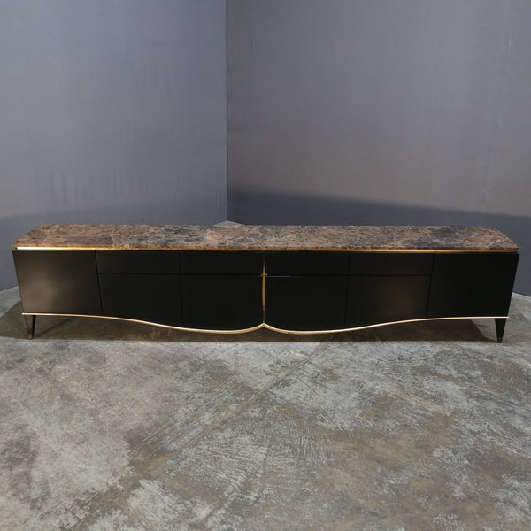 Christopher Guy Harper Cabinet @ REHAUS