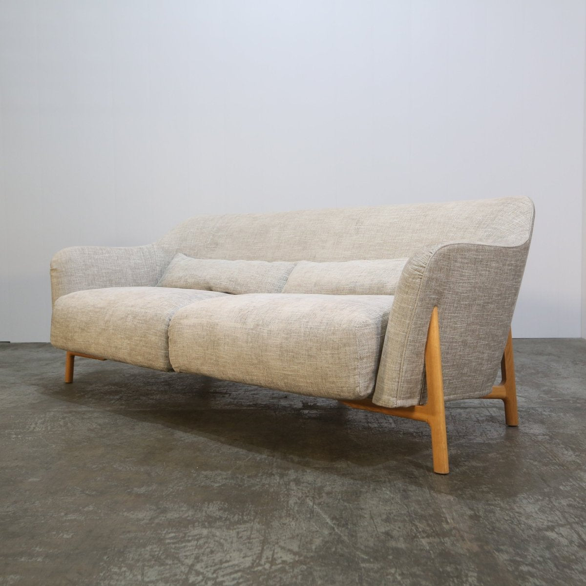 De Padova Pilotis Sofa by Philippe Nigro @ REHAUS