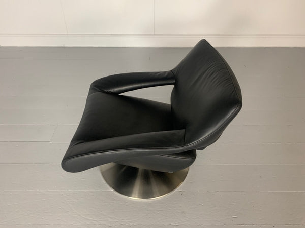 De Sede DS255/01 Armchair - In Black Leather @ REHAUS