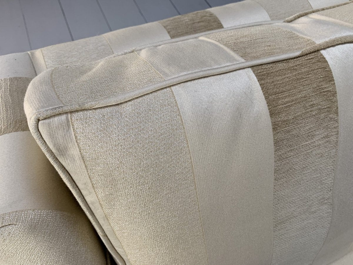 Duresta Villeneuve Sofa - 2.5 - Seat - In Ivory Gold Stripe @ REHAUS