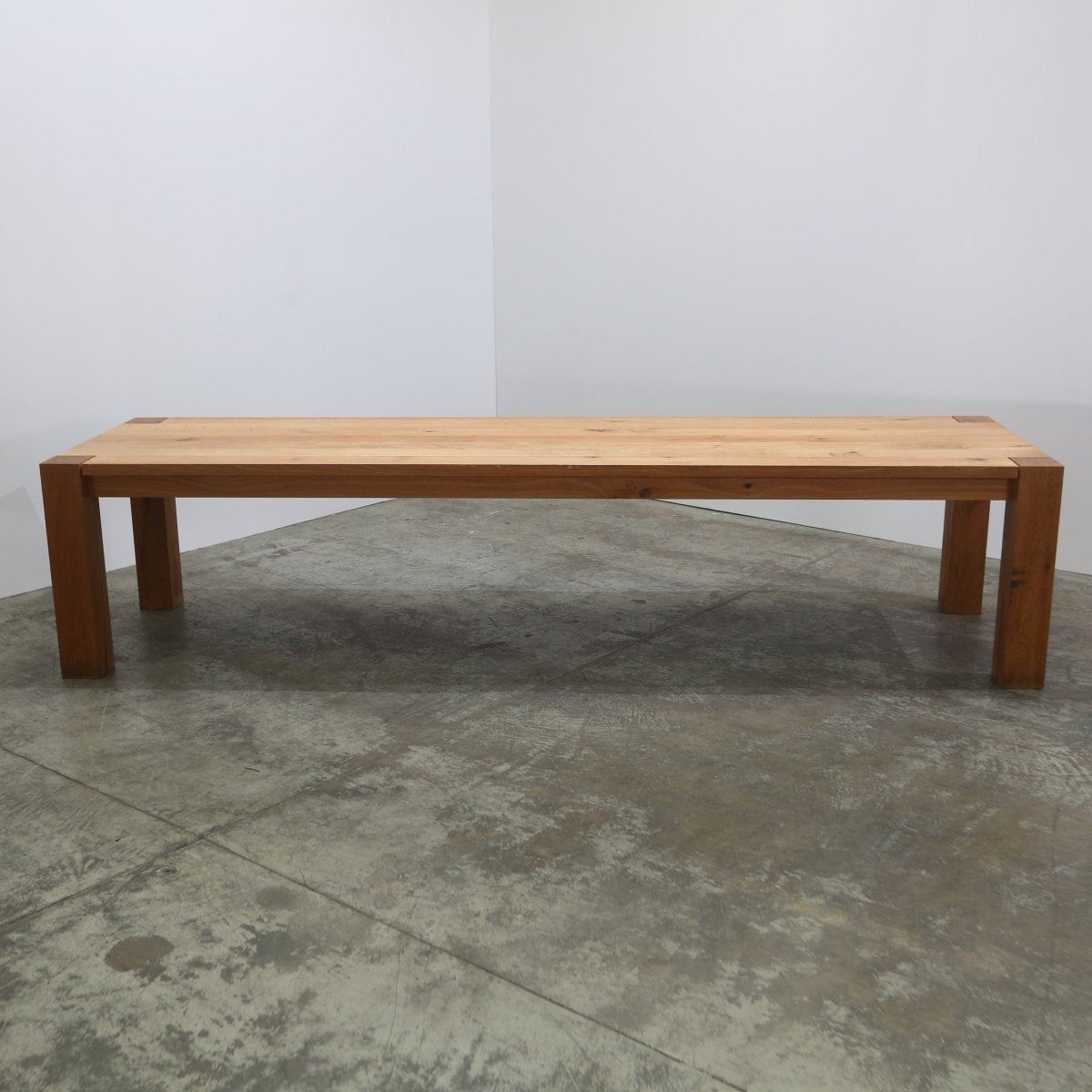 E15 Holborn Table by Philipp Mainzer @ REHAUS