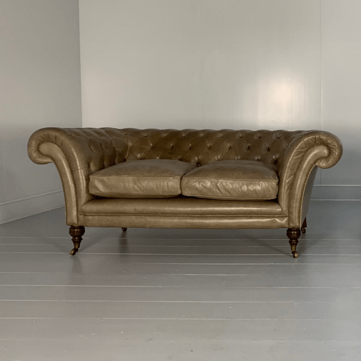 Edra Flap FLP010 DX Sofa - In White Leather @ REHAUS