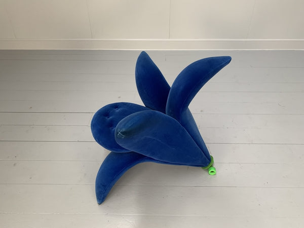 Edra Getsuen Lily Armchair - In Blue Velvet @ REHAUS