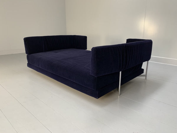 Edra L'Homme Et La Femme Daybed Sofa - In Navy Blue Mohair Velvet @ REHAUS