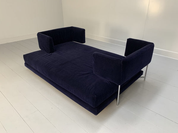Edra L'Homme Et La Femme Daybed Sofa - In Navy Blue Mohair Velvet @ REHAUS